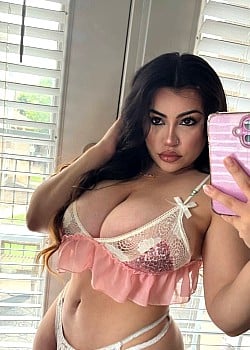 Angelina Monae